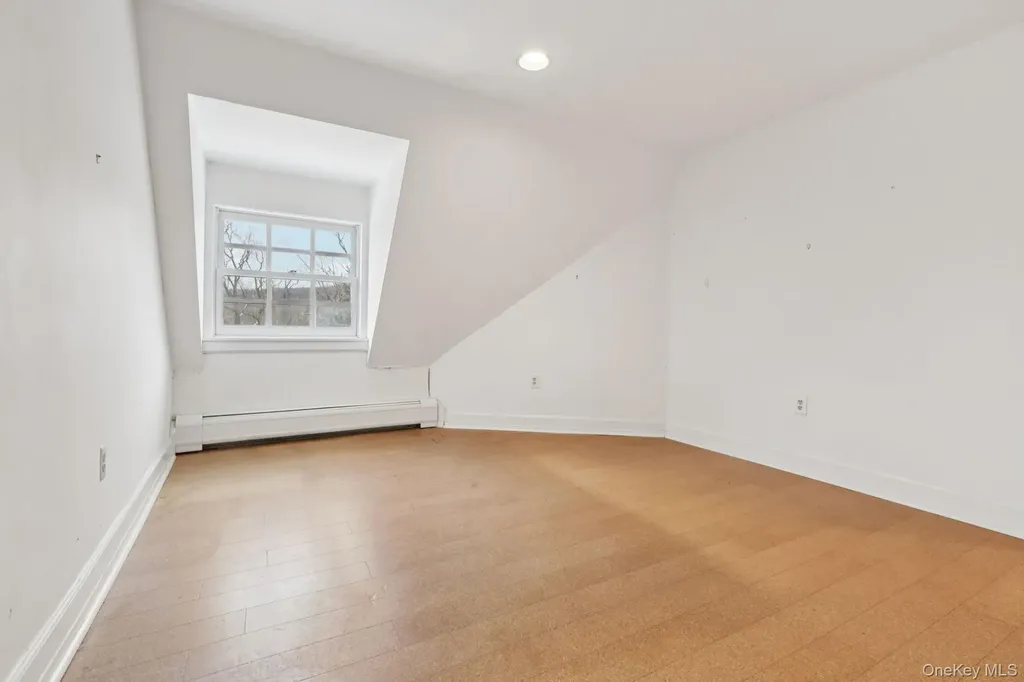 32 E Lake Stable Road Tuxedo Park NY 10987