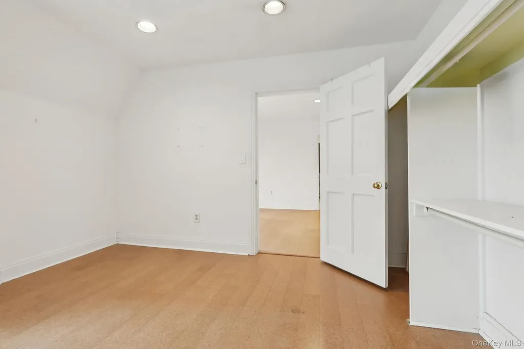 32 E Lake Stable Road Tuxedo Park NY 10987