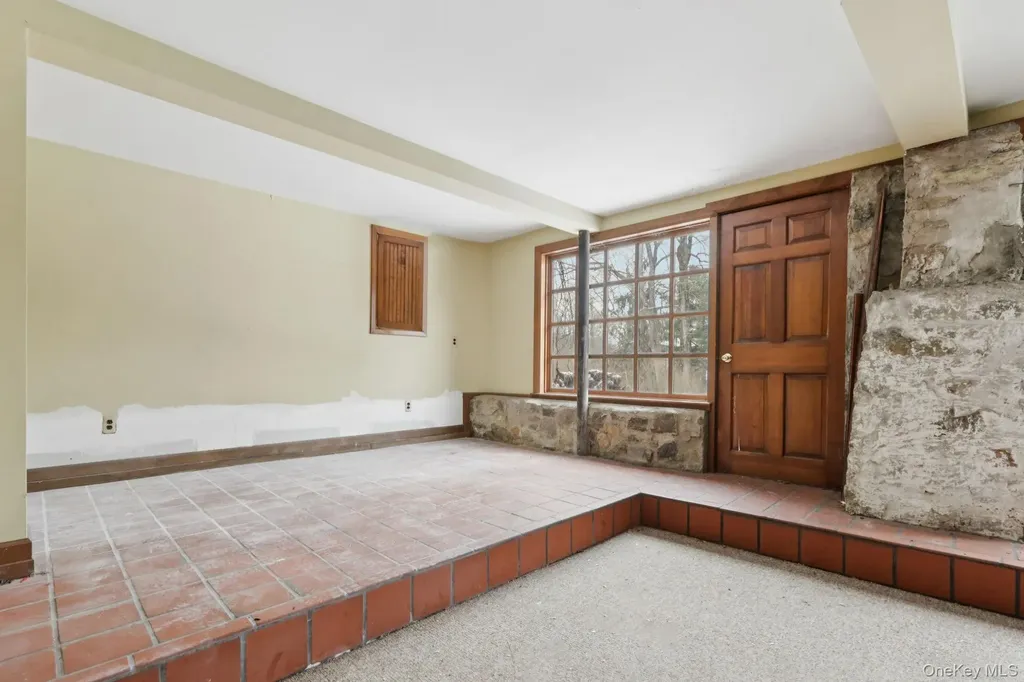 32 E Lake Stable Road Tuxedo Park NY 10987