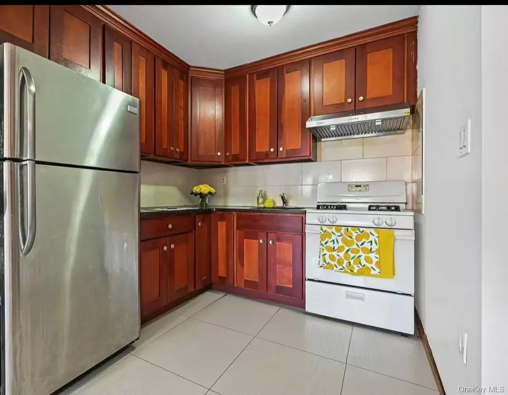 8409 Queens Boulevard Elmhurst NY 11373