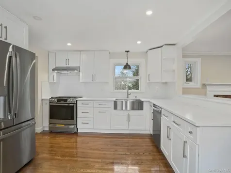 65 Hickory Lane Bedford NY 10506