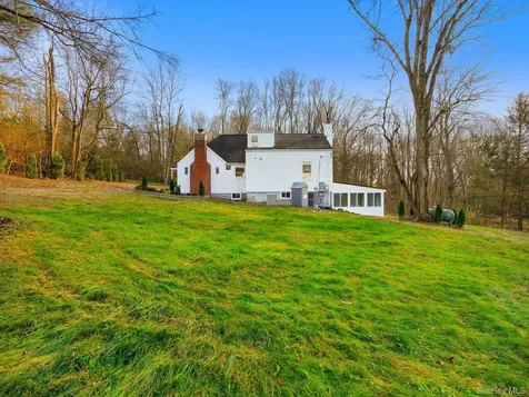 65 Hickory Lane Bedford NY 10506