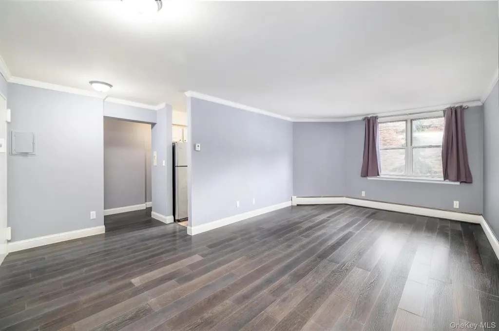 30 Daley Place Lynbrook NY 11563