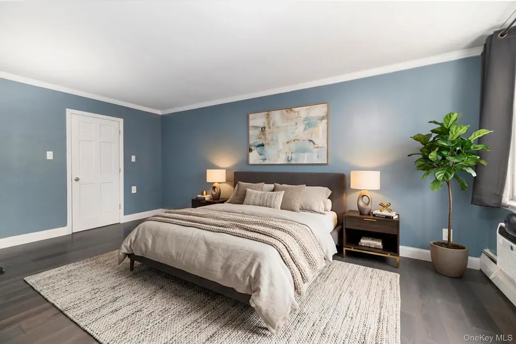 30 Daley Place Lynbrook NY 11563