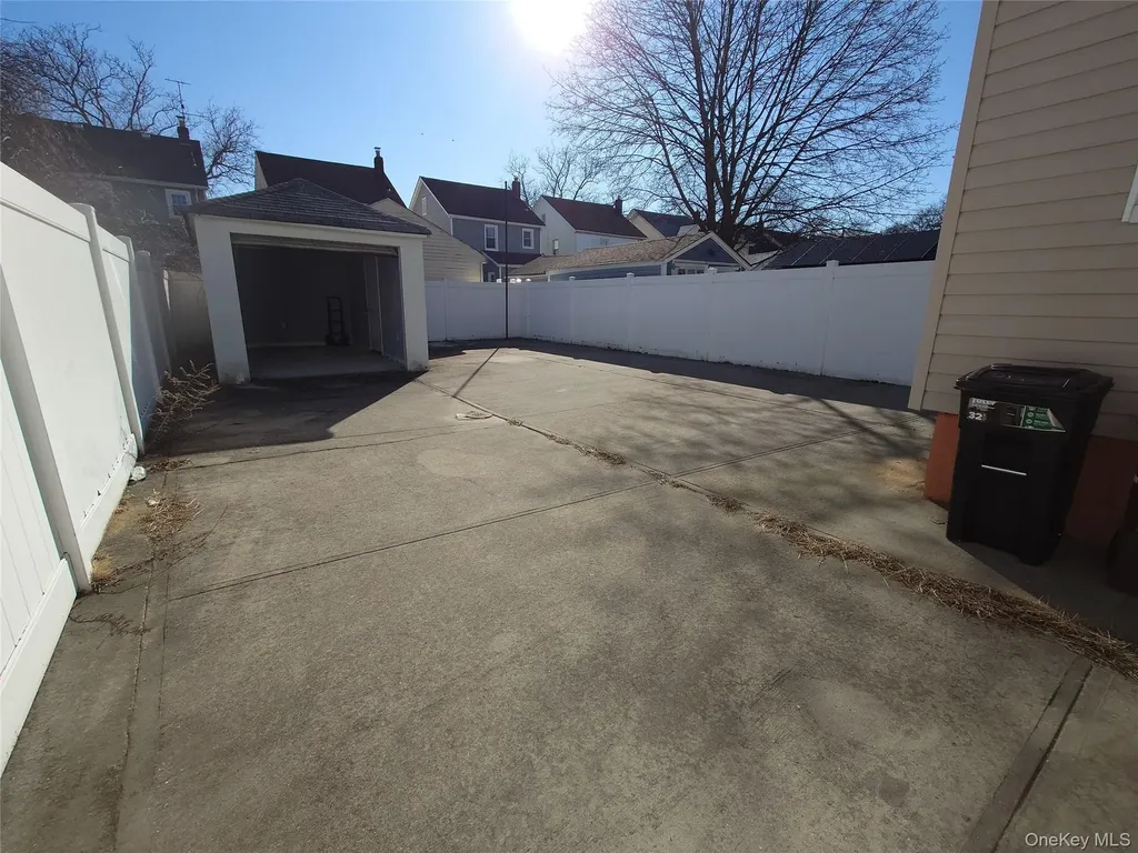 240-24 Caney Road Rosedale NY 11422