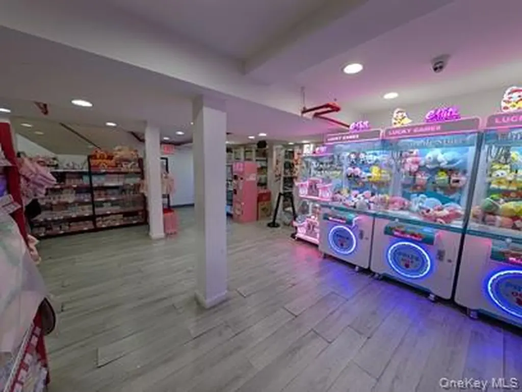 40-48 Main Street Flushing NY 11354