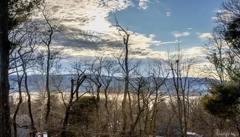 30 Southlawn Avenue Dobbs Ferry NY 10522