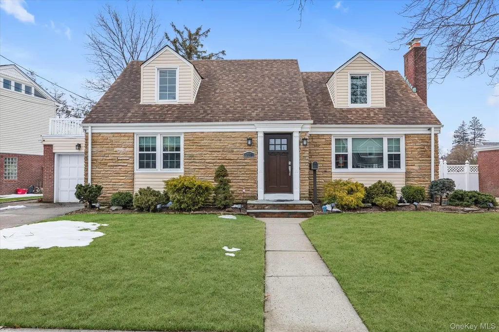 227 Concord Avenue West Hempstead NY 11552