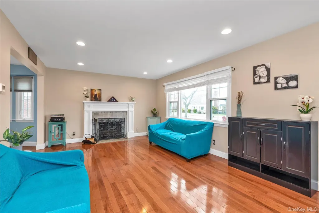 227 Concord Avenue West Hempstead NY 11552