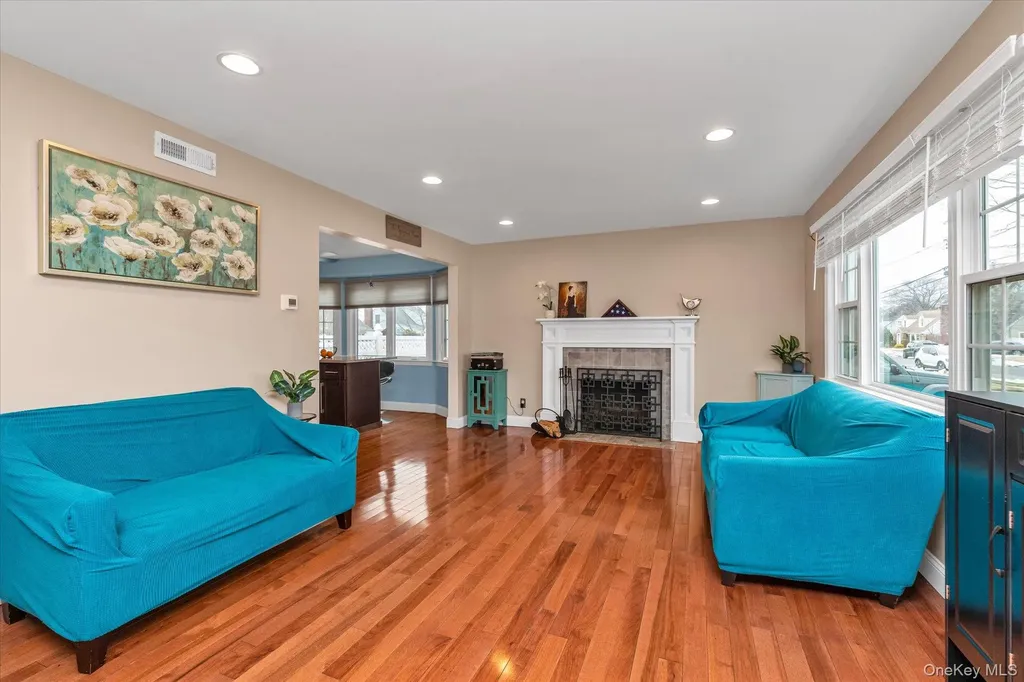 227 Concord Avenue West Hempstead NY 11552