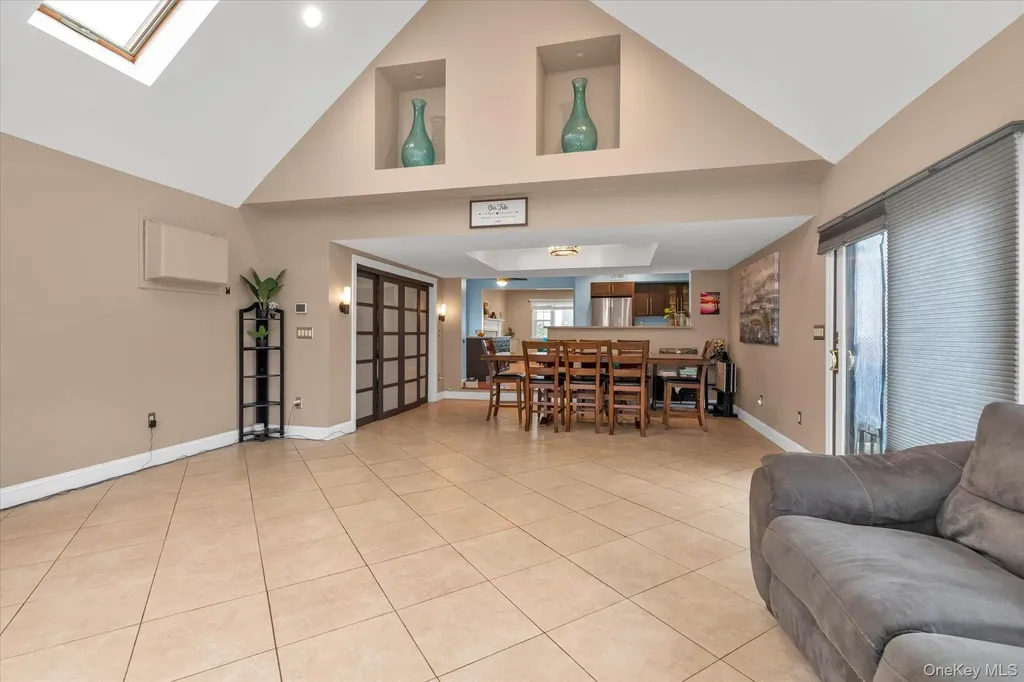 227 Concord Avenue West Hempstead NY 11552