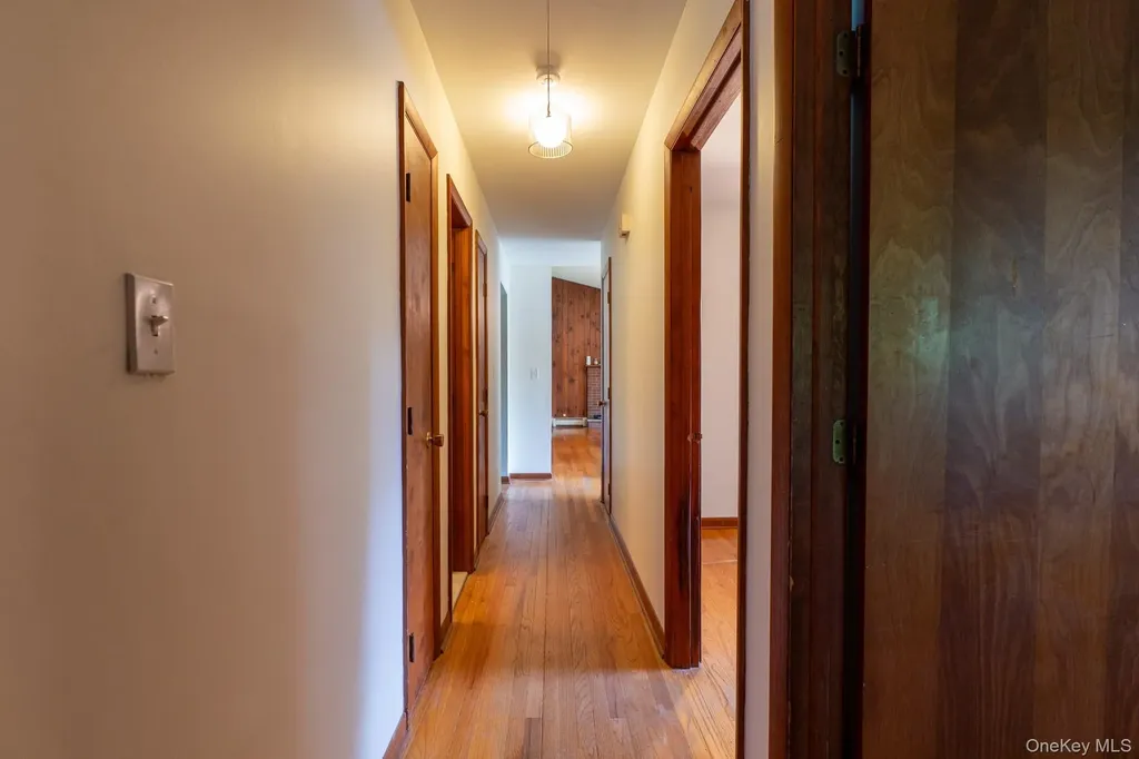 41 Mountain Drive Pleasant Valley NY 12569