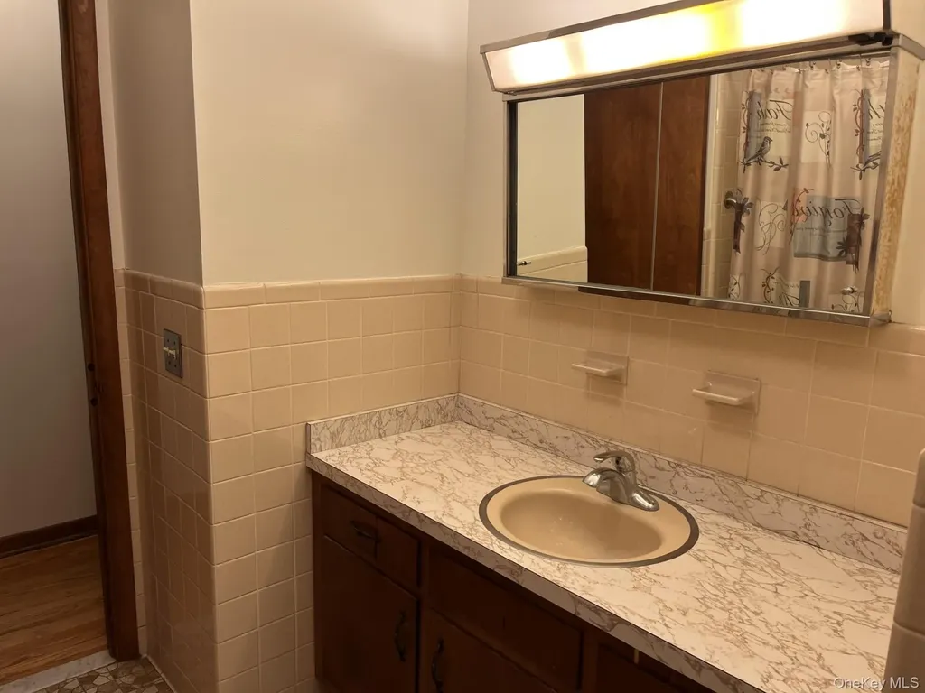 41 Mountain Drive Pleasant Valley NY 12569