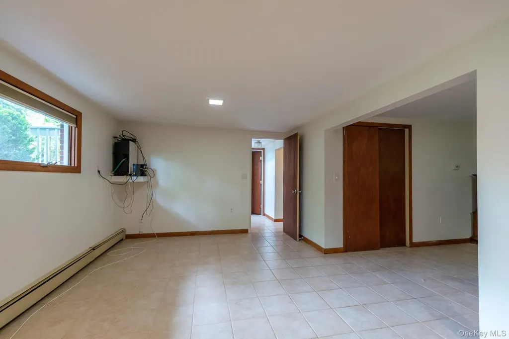 41 Mountain Drive Pleasant Valley NY 12569