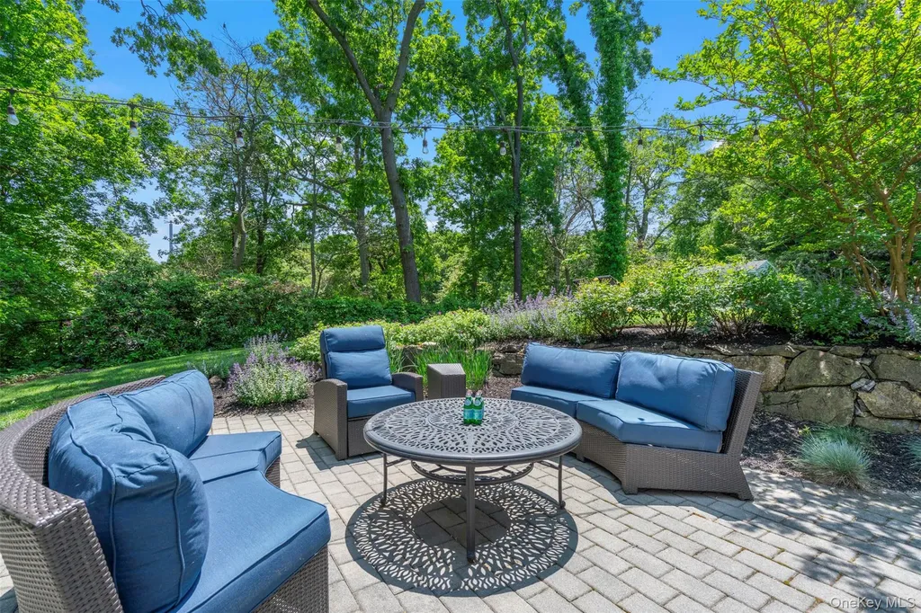 1 Beach Hill Drive Northport NY 11768