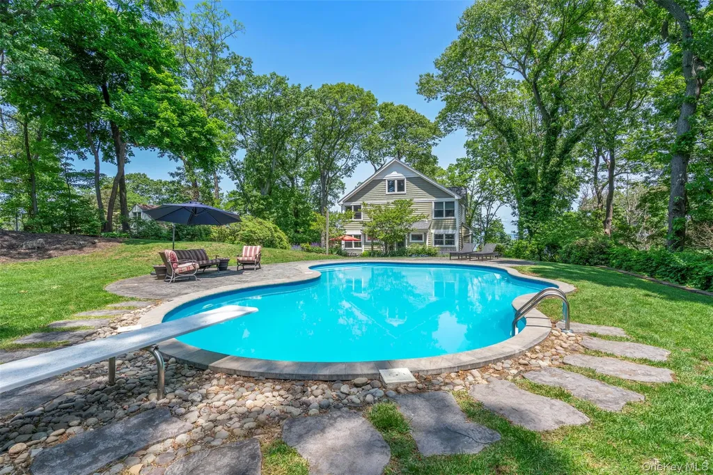 1 Beach Hill Drive Northport NY 11768