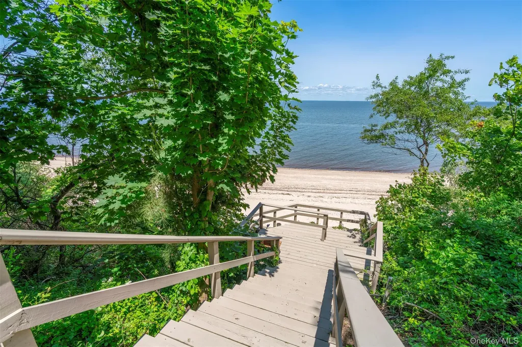 1 Beach Hill Drive Northport NY 11768