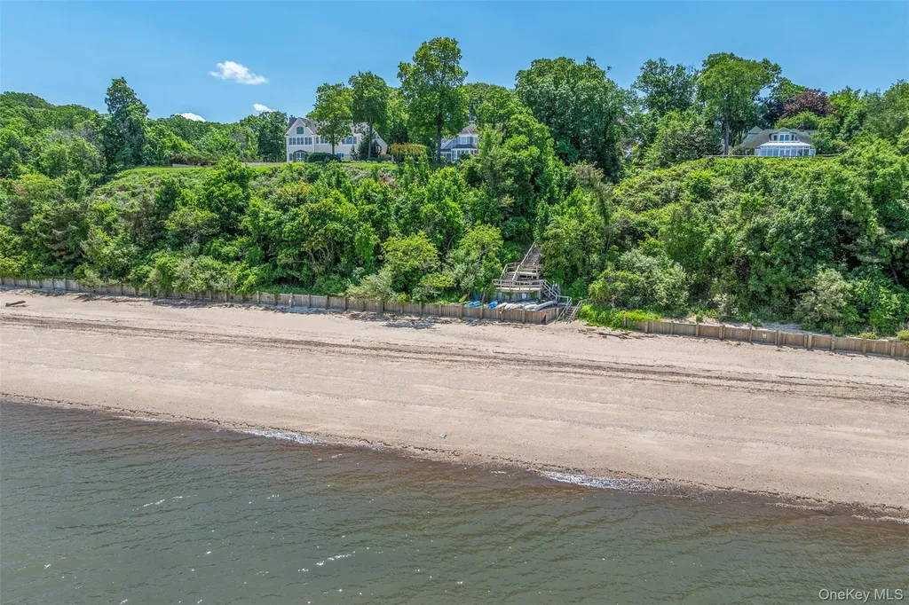 1 Beach Hill Drive Northport NY 11768