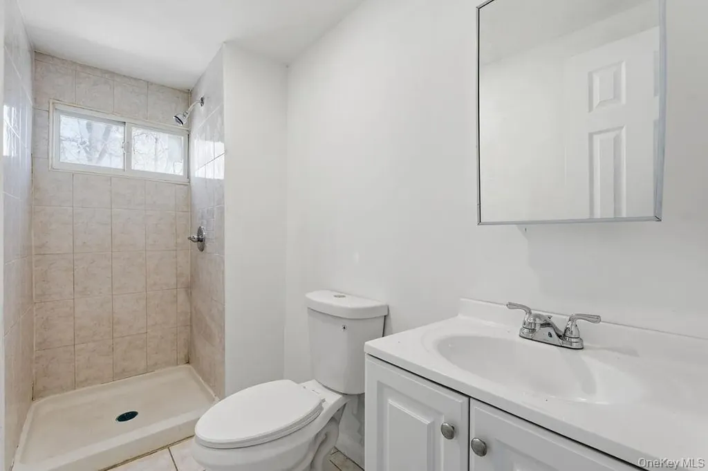 173 Ferndale Boulevard Islip NY 11751