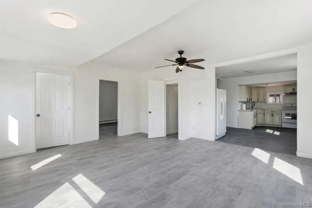 173 Ferndale Boulevard Islip NY 11751