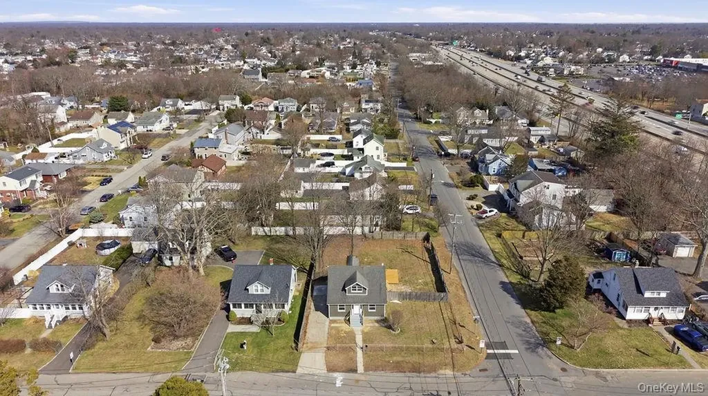 173 Ferndale Boulevard Islip NY 11751