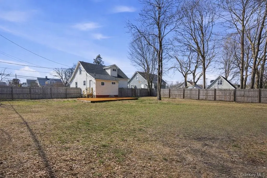 173 Ferndale Boulevard Islip NY 11751