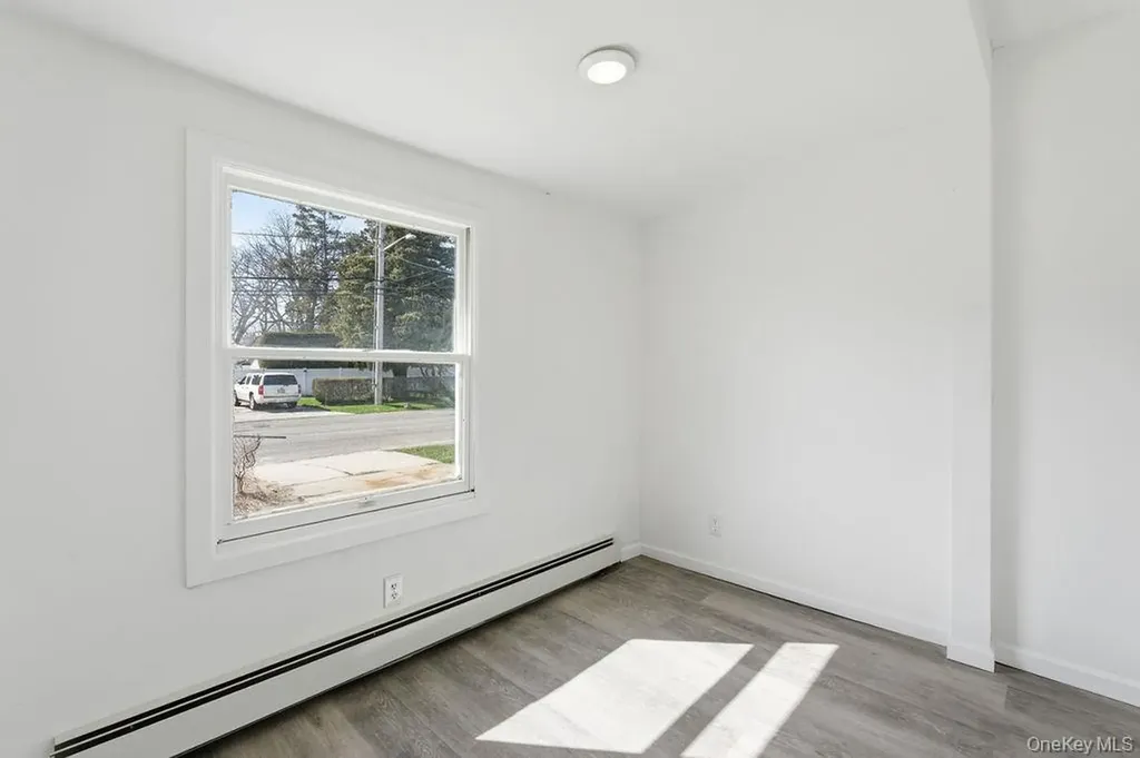 173 Ferndale Boulevard Islip NY 11751