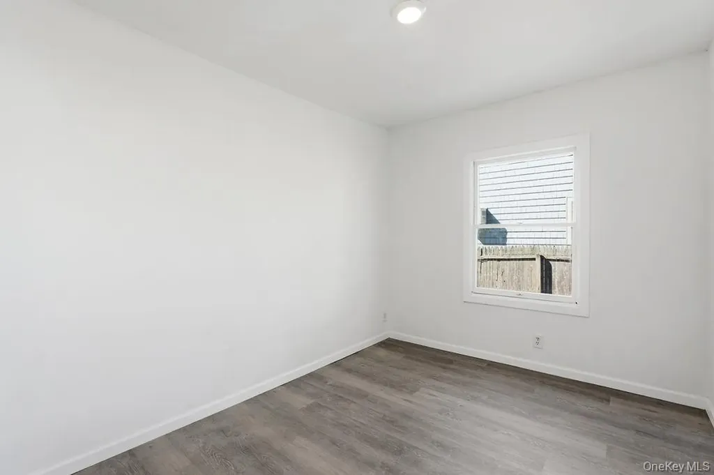 173 Ferndale Boulevard Islip NY 11751