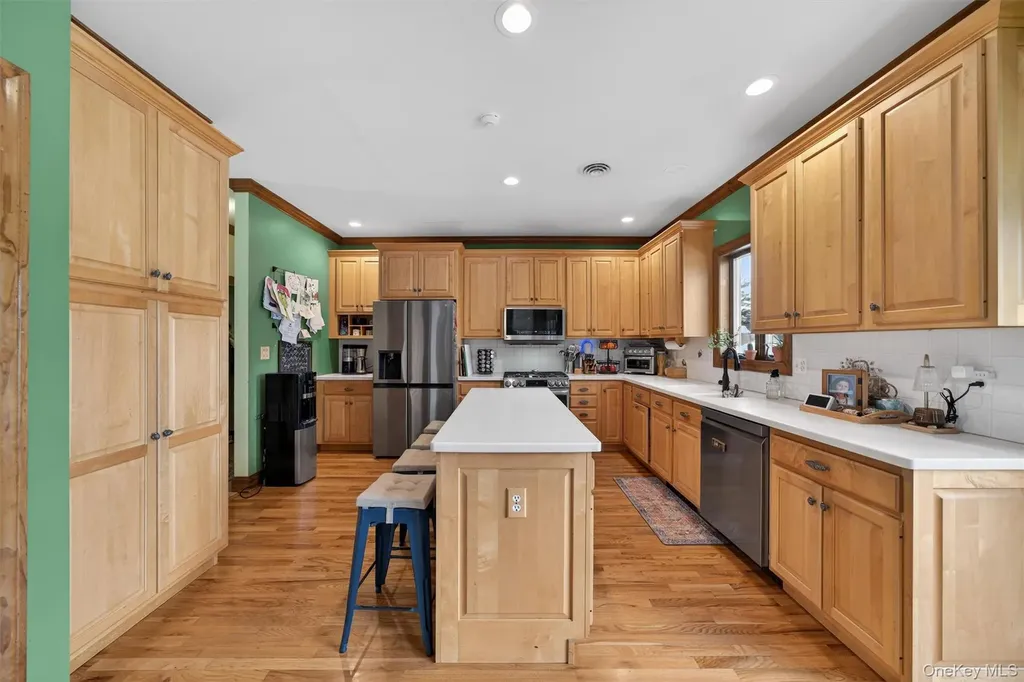 72 Coppergate Lane Warwick NY 10990