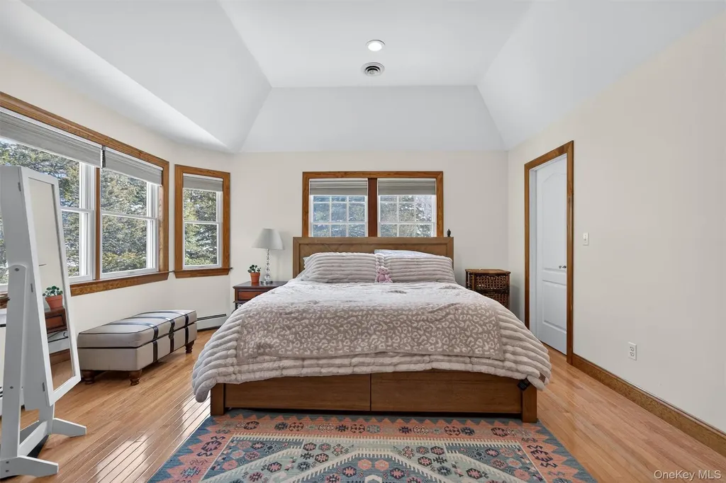 72 Coppergate Lane Warwick NY 10990