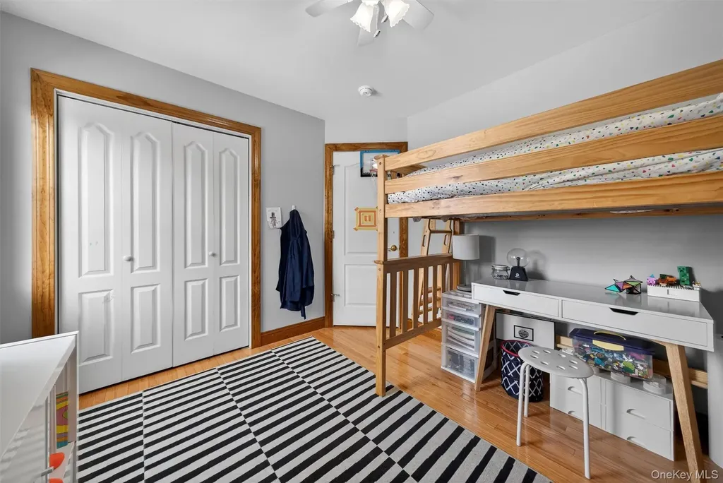72 Coppergate Lane Warwick NY 10990