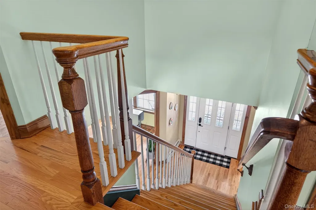 72 Coppergate Lane Warwick NY 10990
