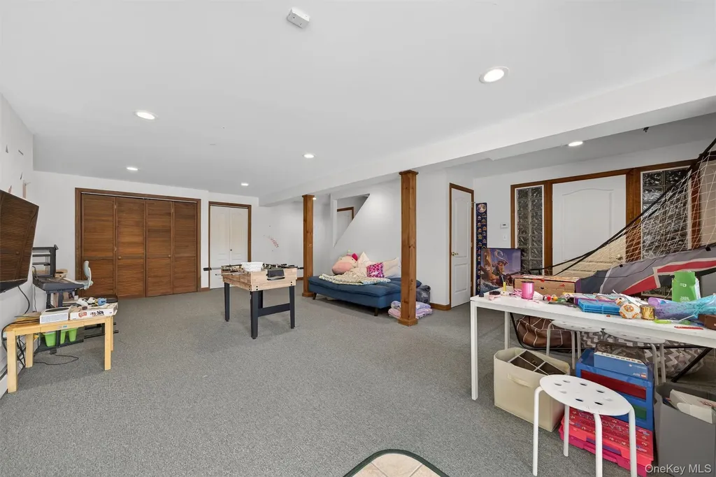 72 Coppergate Lane Warwick NY 10990