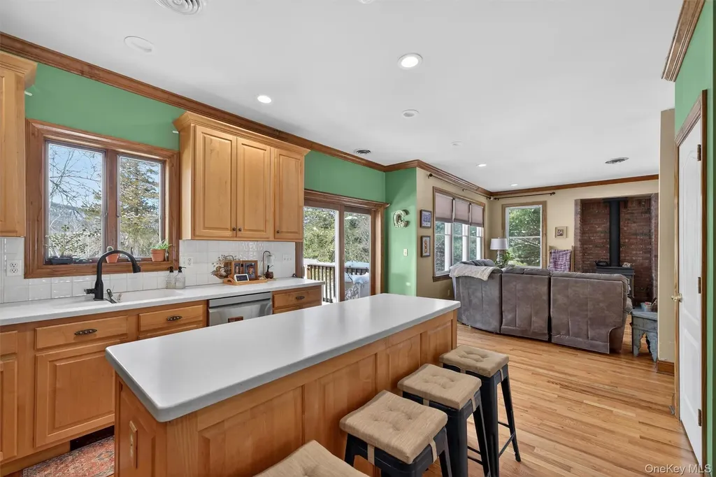 72 Coppergate Lane Warwick NY 10990