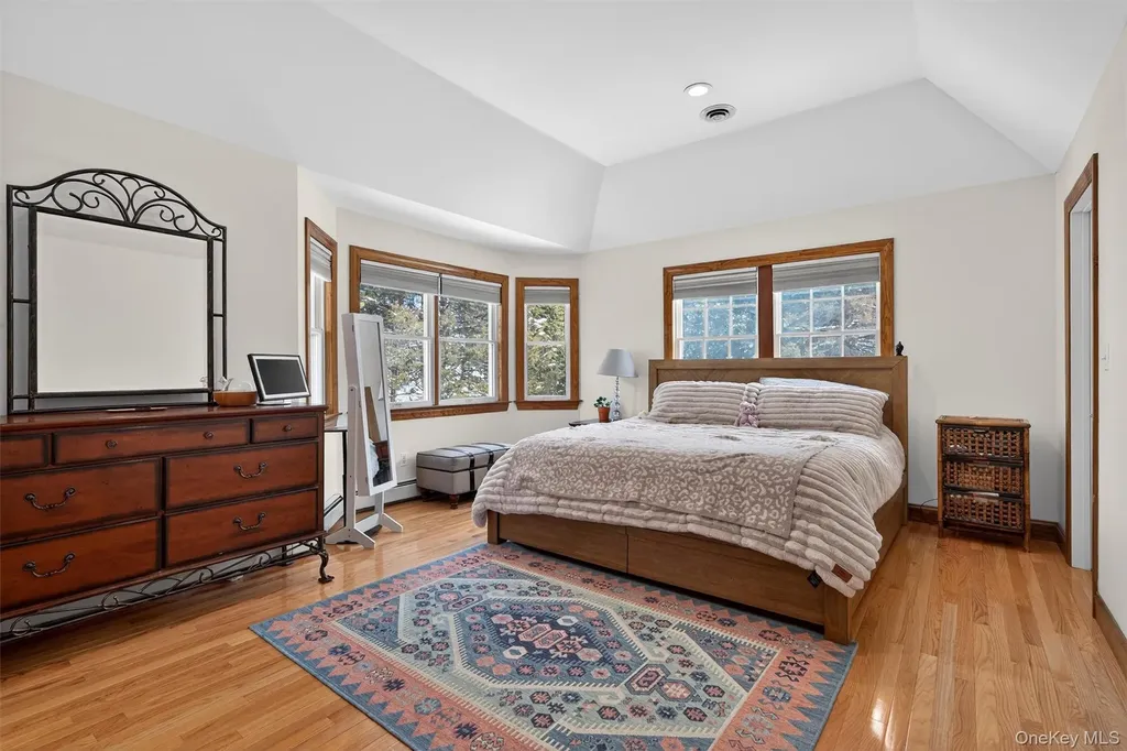 72 Coppergate Lane Warwick NY 10990
