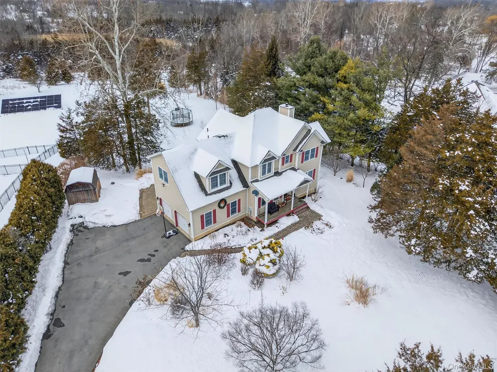 72 Coppergate Lane Warwick NY 10990