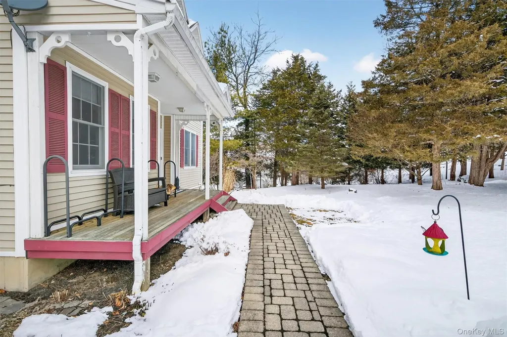 72 Coppergate Lane Warwick NY 10990