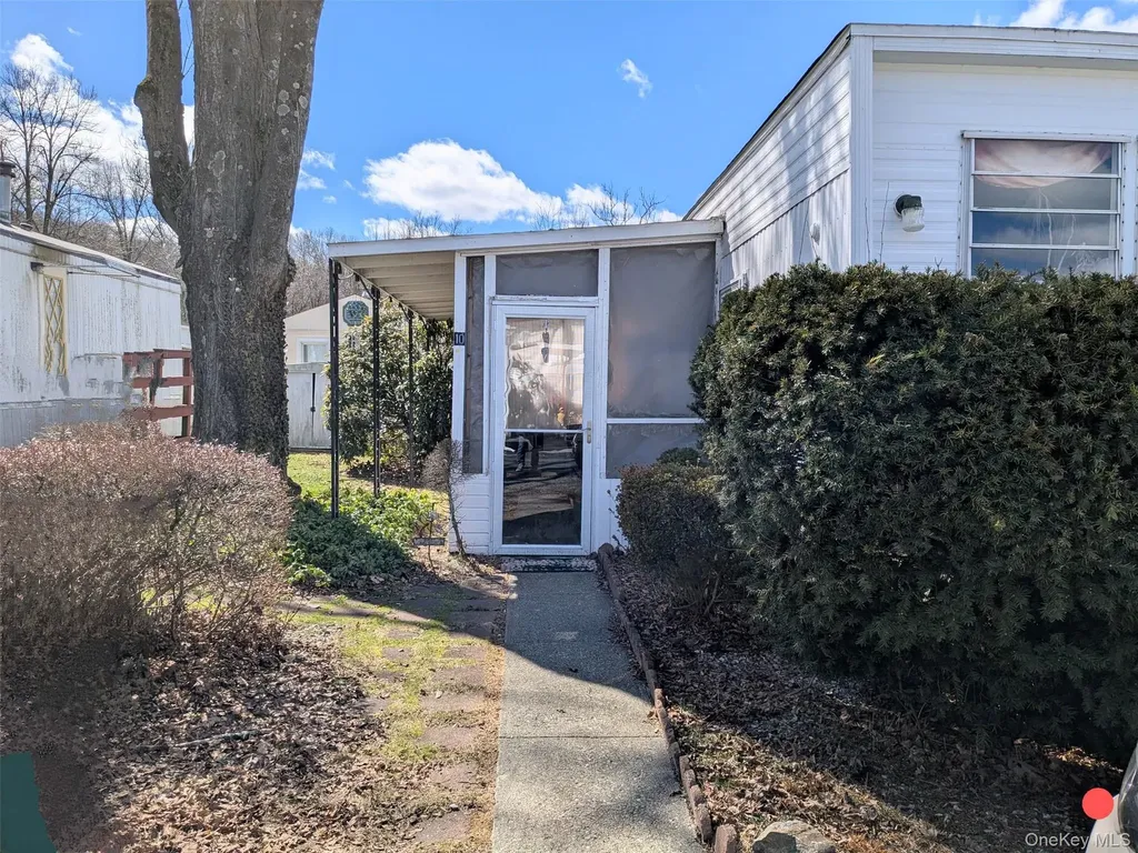 10 Treeline Circle Cold Spring NY 10516