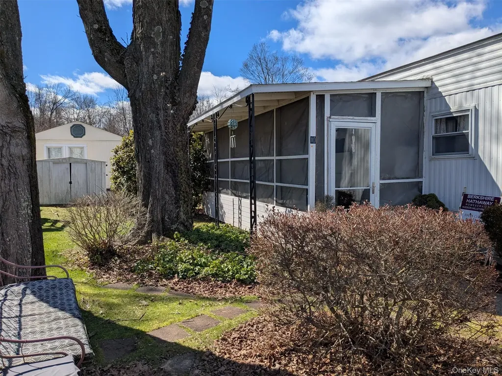 10 Treeline Circle Cold Spring NY 10516