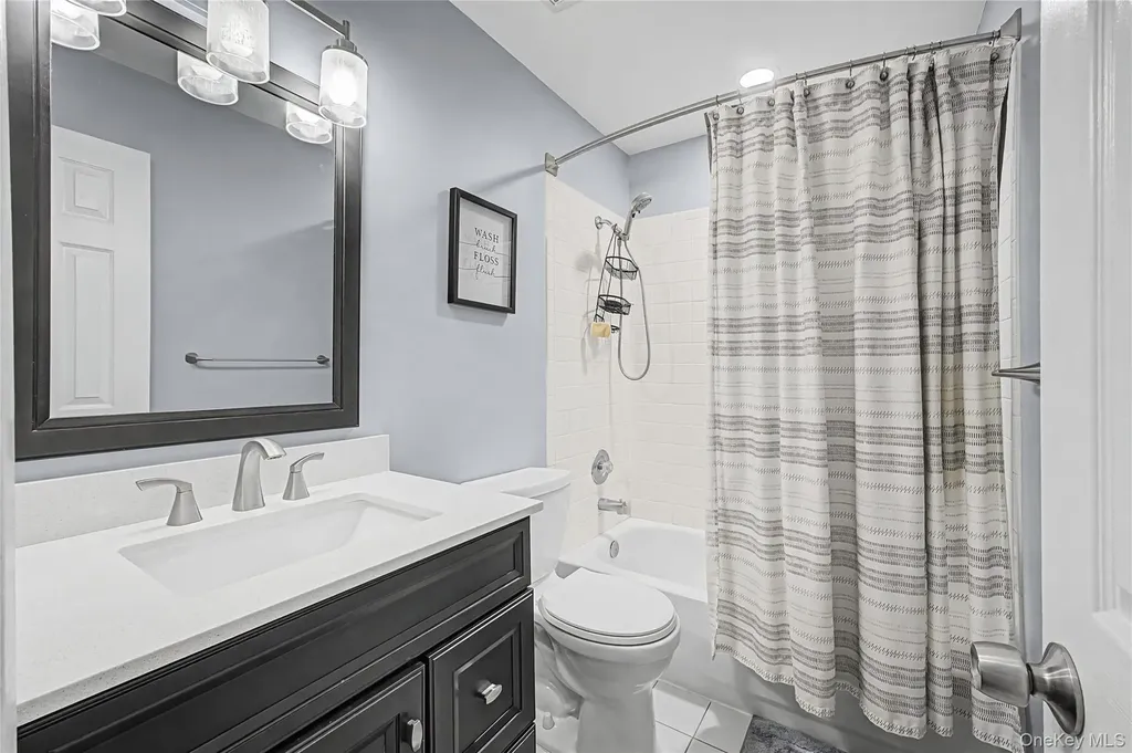 168 Gothic Circle Manorville NY 11949