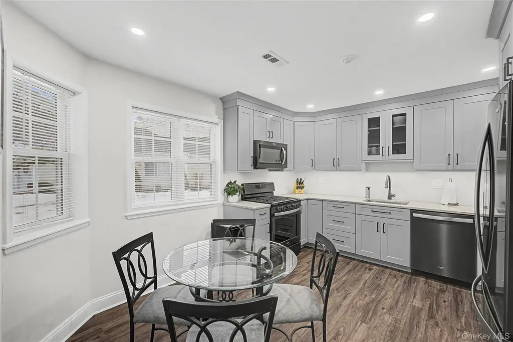 168 Gothic Circle Manorville NY 11949