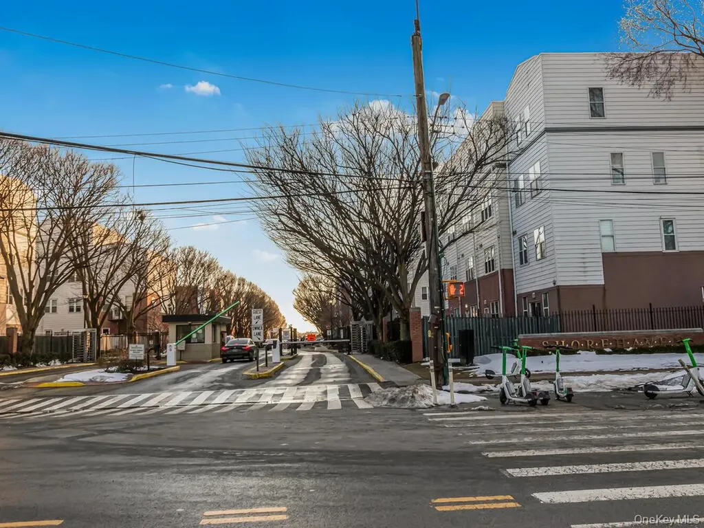 121 Sunset Boulevard Bronx NY 10473