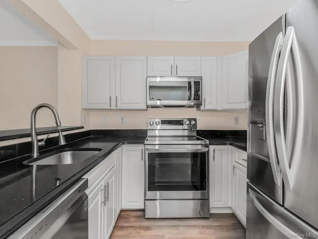 121 Sunset Boulevard Bronx NY 10473