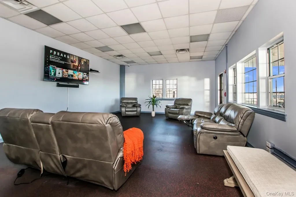 121 Sunset Boulevard Bronx NY 10473