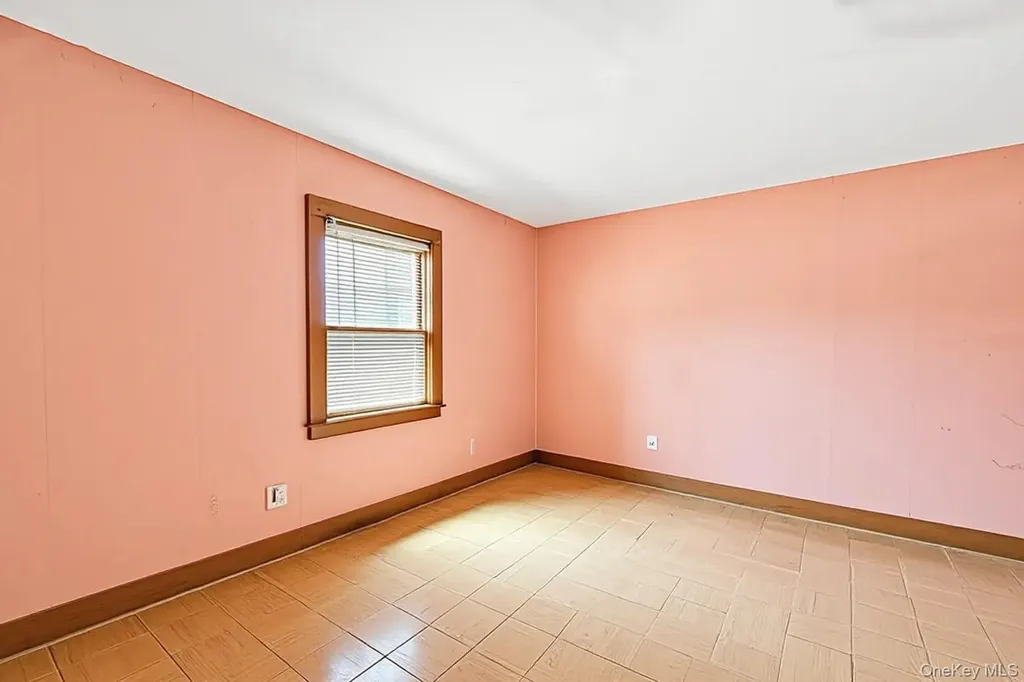 3259 Union Boulevard East Islip NY 11730