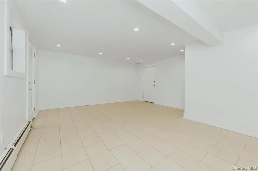 4 Lawrence Place Pelham NY 10803