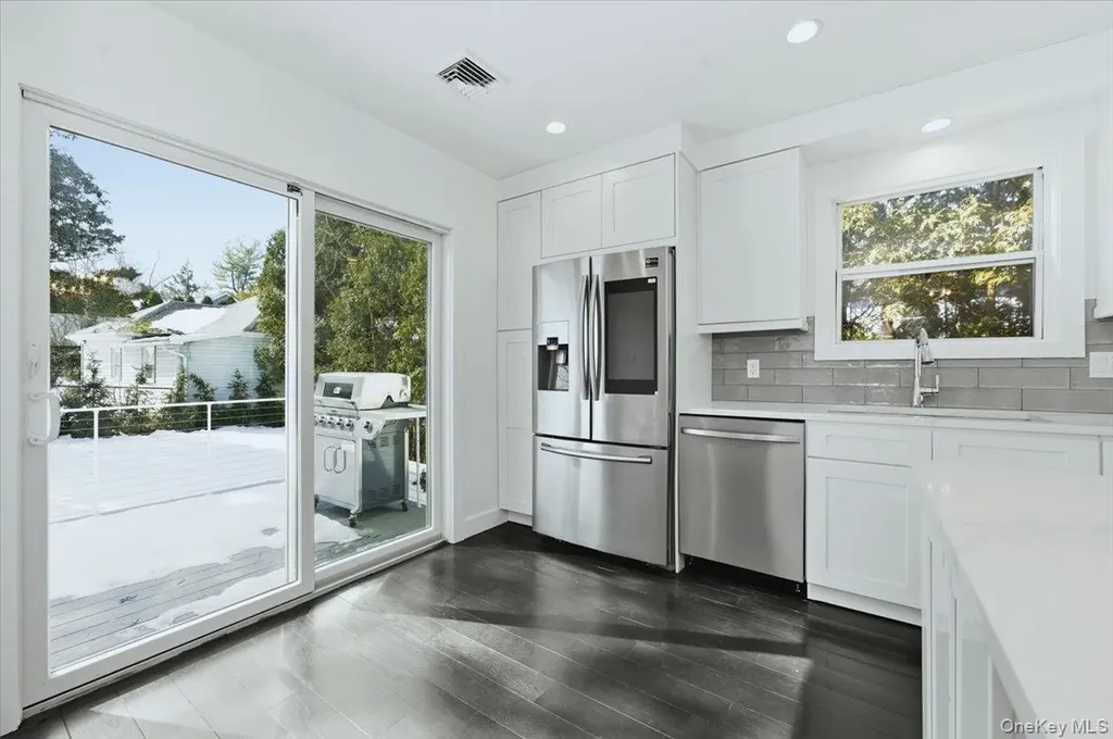 4 Lawrence Place Pelham NY 10803