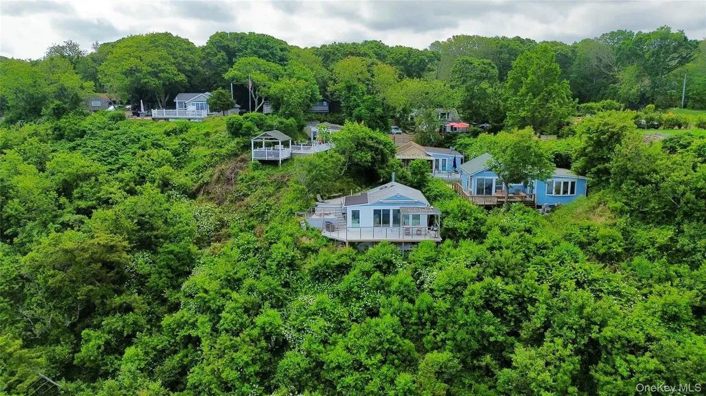 58 Hillcrest Drive Baiting Hollow NY 11933