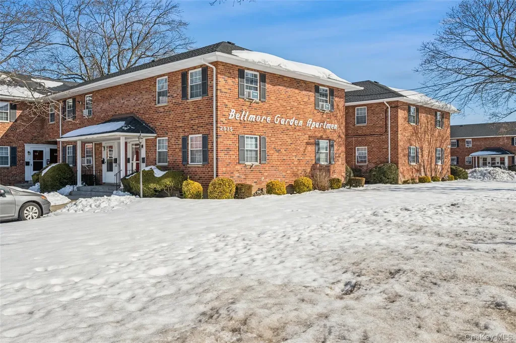 2537 Jerusalem Avenue North Bellmore NY 11710