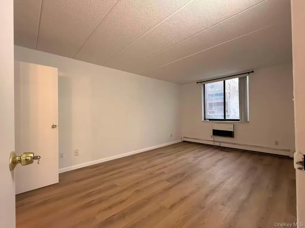 136-24 Maple Avenue Flushing NY 11355